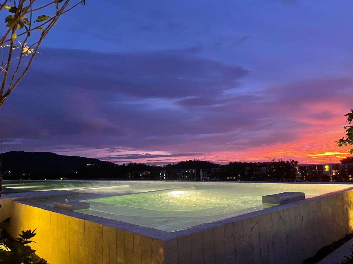 Laguna Skypark вид на гольф поле 2 спальни 2 санузла 6 этаж три 25 метровых бассейна на крыше 600 м бит интернет Appartement *