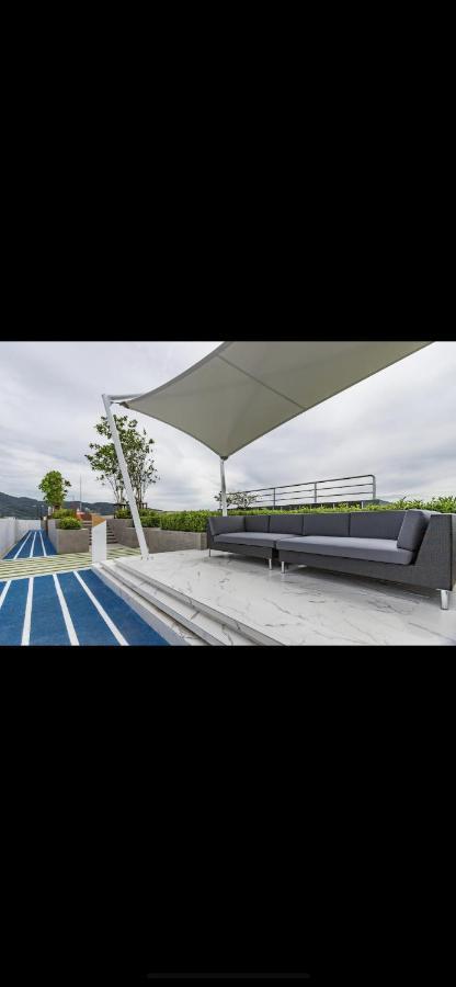 Laguna Skypark вид на гольф поле 2 спальни 2 санузла 6 этаж три 25 метровых бассейна на крыше 600 м бит интернет Appartement Bang Tao Beach (Phuket)